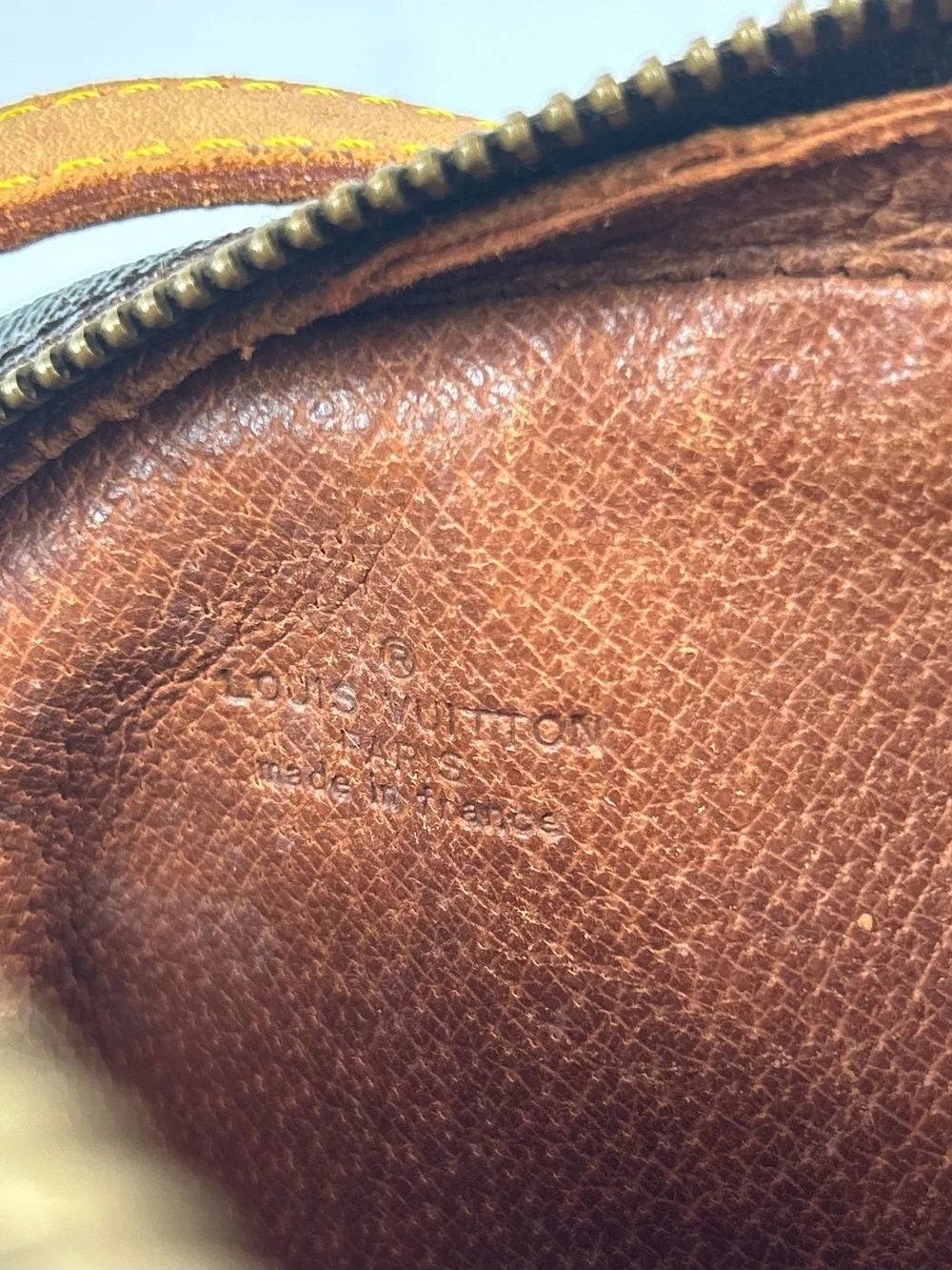 Authentic Louis Vuitton Jeune Fille GM Monogram Canvas Crossbody With COA - Picture 6 of 11